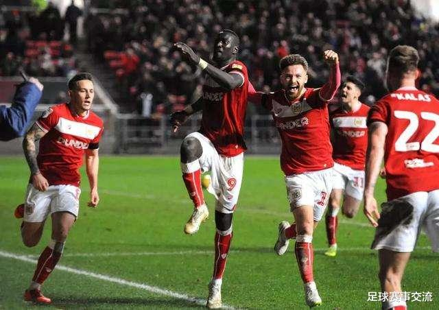 雷丁客场战胜米尔沃尔,积分榜上升的简单介绍 雷丁客场战胜米尔沃尔,积分榜上升的简单介绍