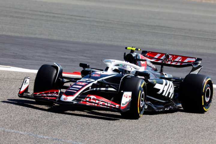 哈斯车队险胜梅赛德斯,拉塞尔惊艳四座 哈斯车队险胜梅赛德斯,拉塞尔惊艳四座