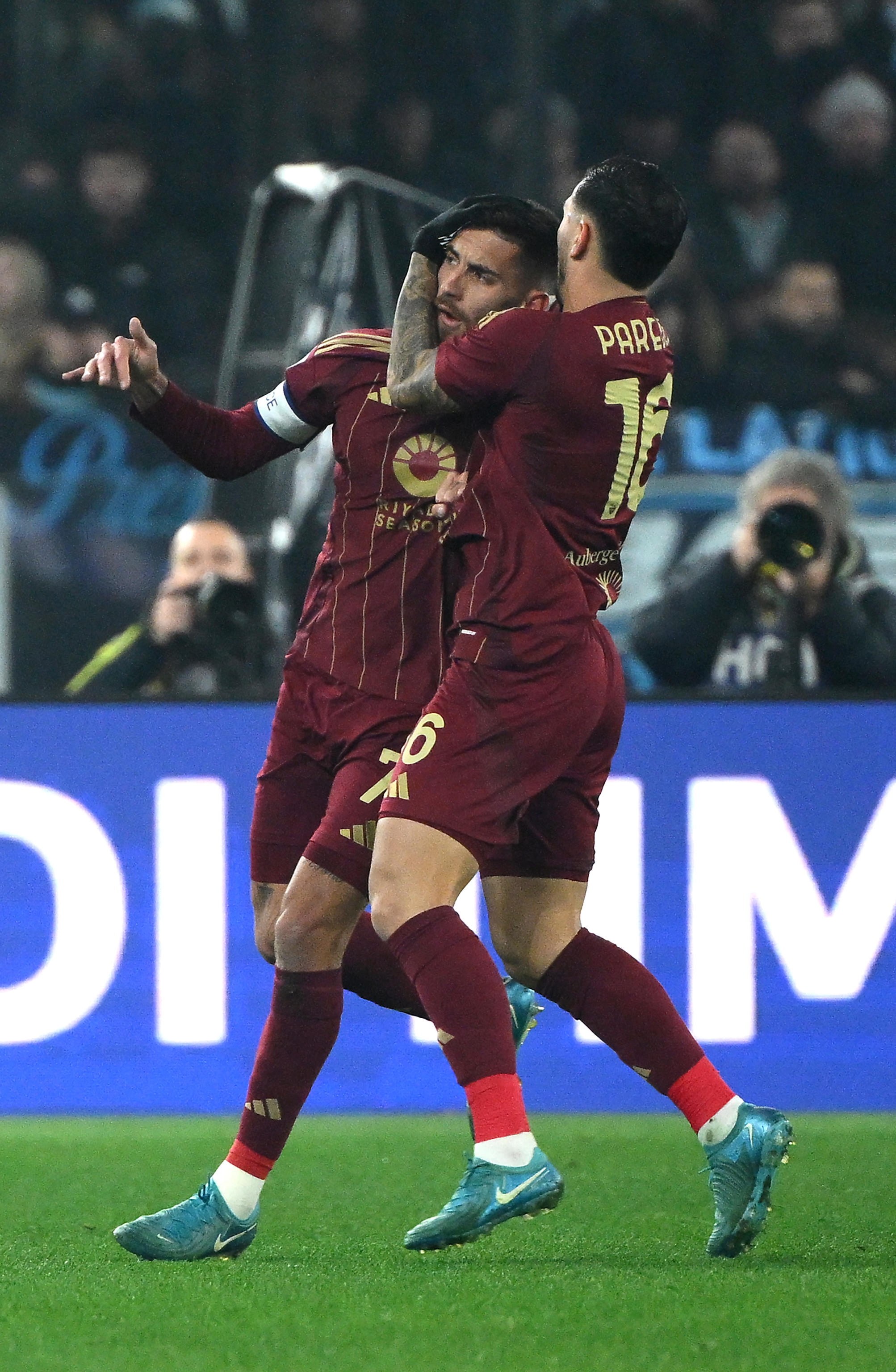 罗马完胜乌拉圭，格列兹曼高光表现