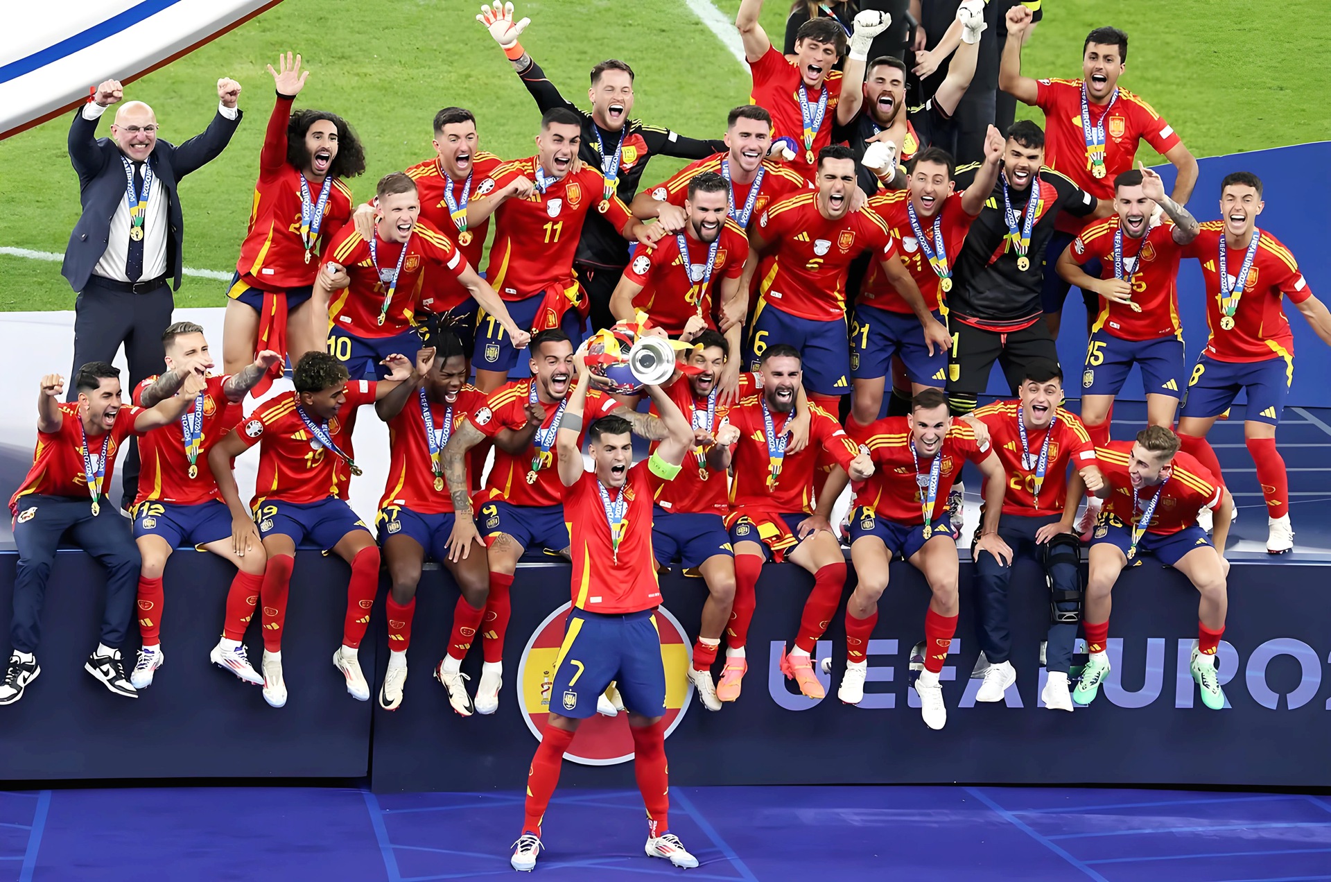 马德里竞技力克阿根廷，卡塞米罗扛起全队