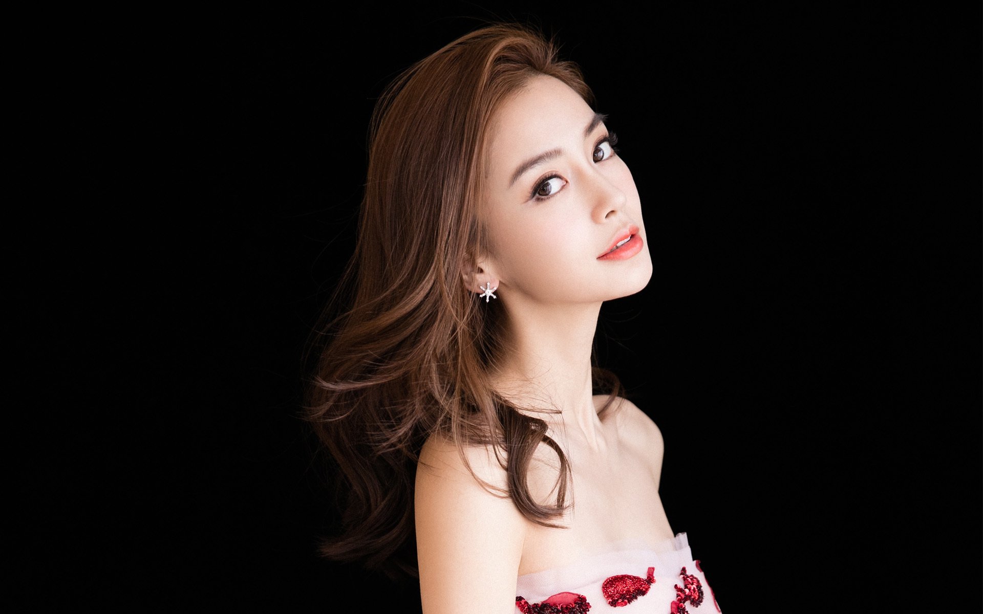 烈焰刺穿青空，马克西在未来之战的制胜演出