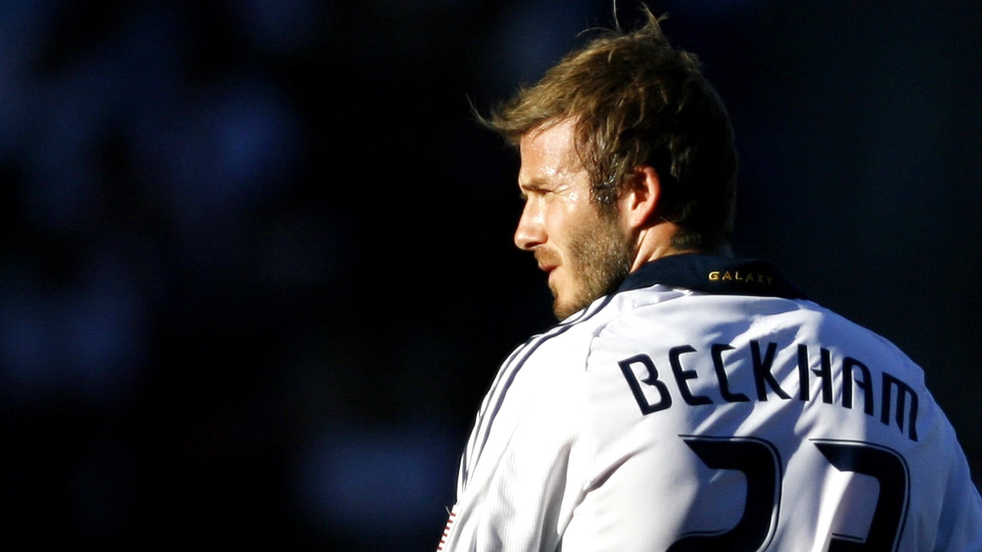 当东决第七场的窒息感，遇上伊朗高原的强压—一场跨越时空的对抗隐喻