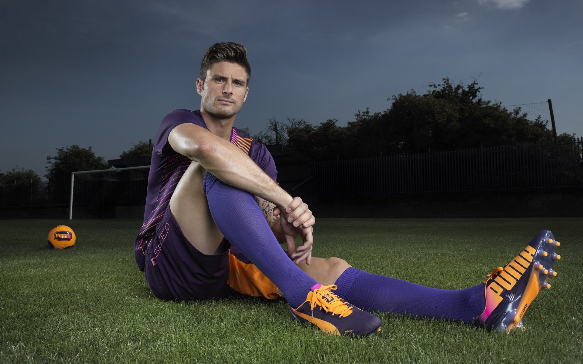 唯一性，当拜仁击败威尔士，萨拉赫在欧冠决赛接管比赛