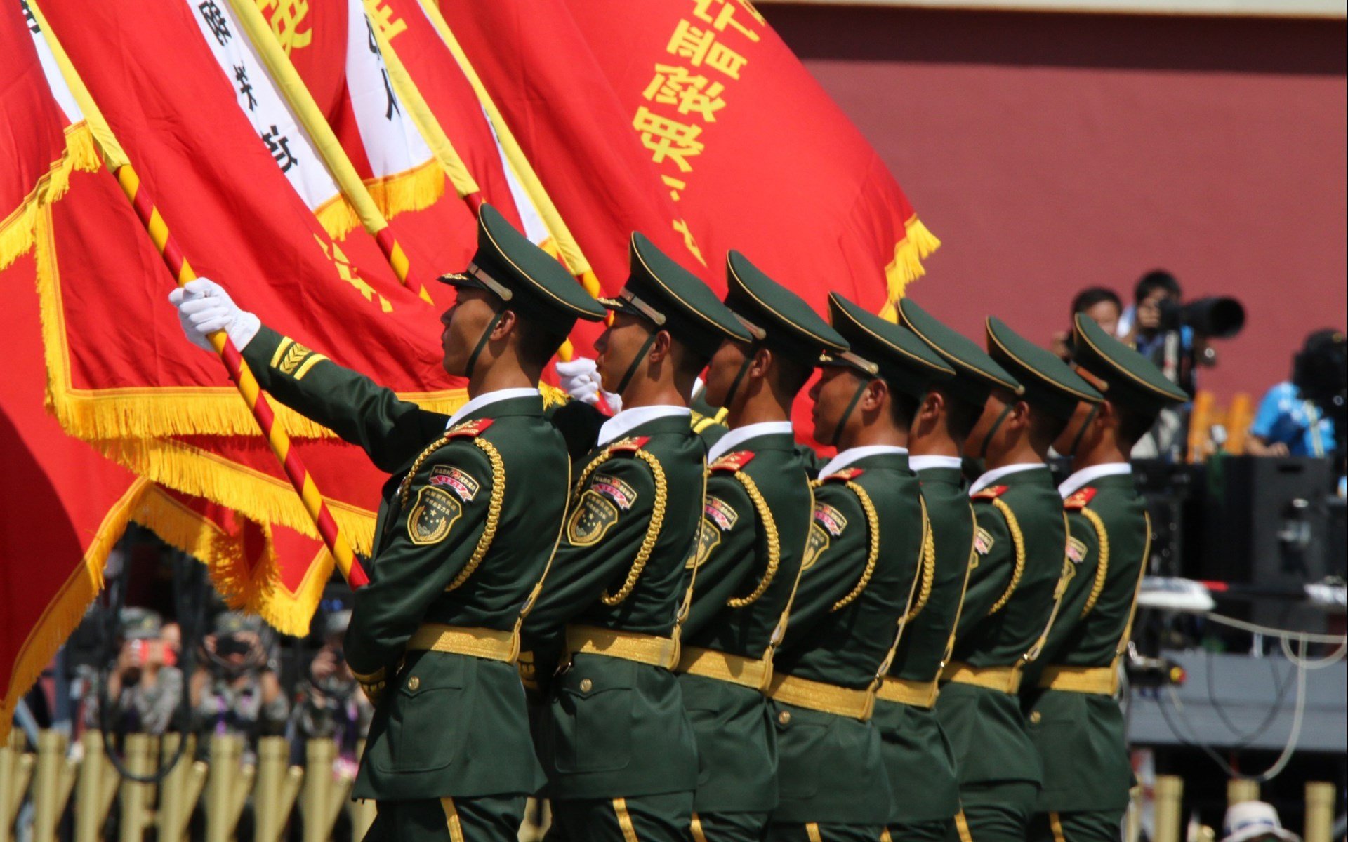 逆袭的隐形门锁,当布伦森用防守撕裂魔术的剧本