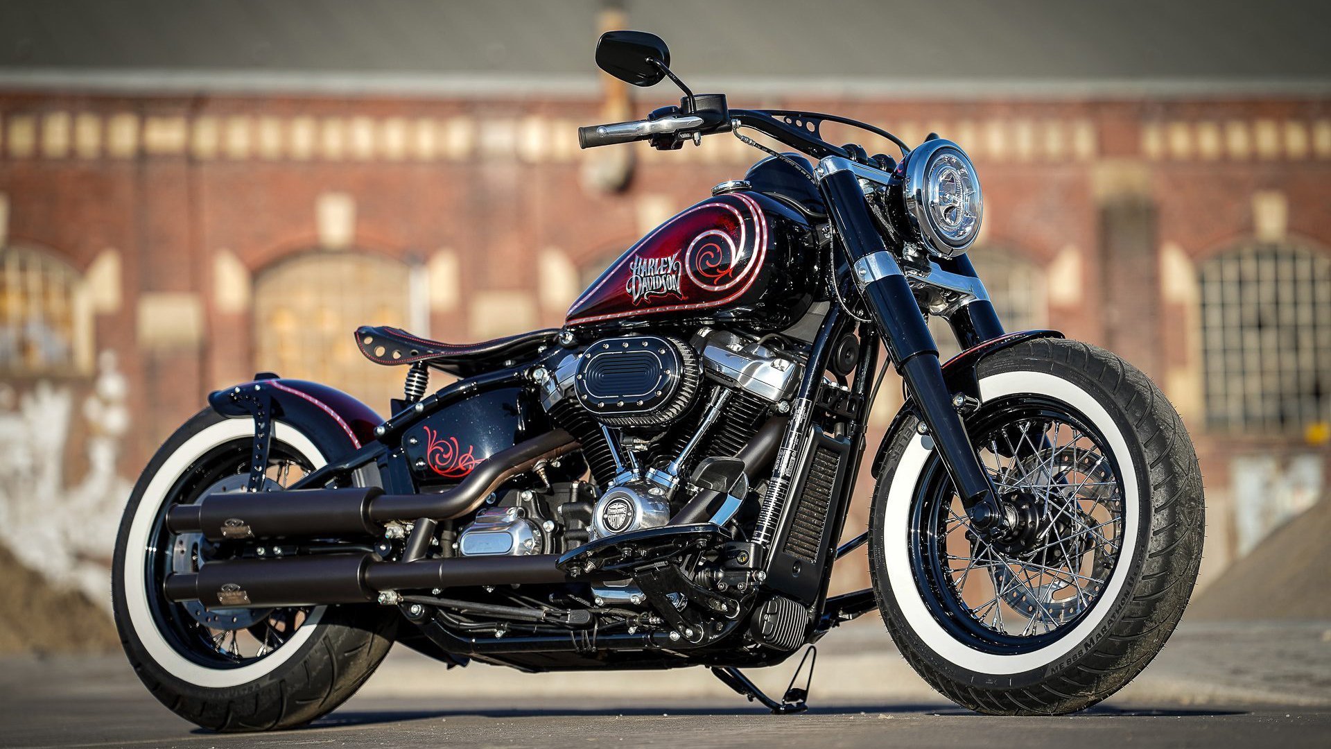 德比、炸药与封锁线，当足球的狂热撞上世界的割裂