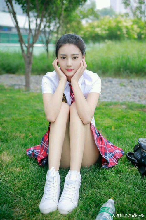 双城记,亚平宁的蓝色血液与法兰西的意志共振—当佛罗伦萨狂胜皇马,孔德在东决关键战接管比赛